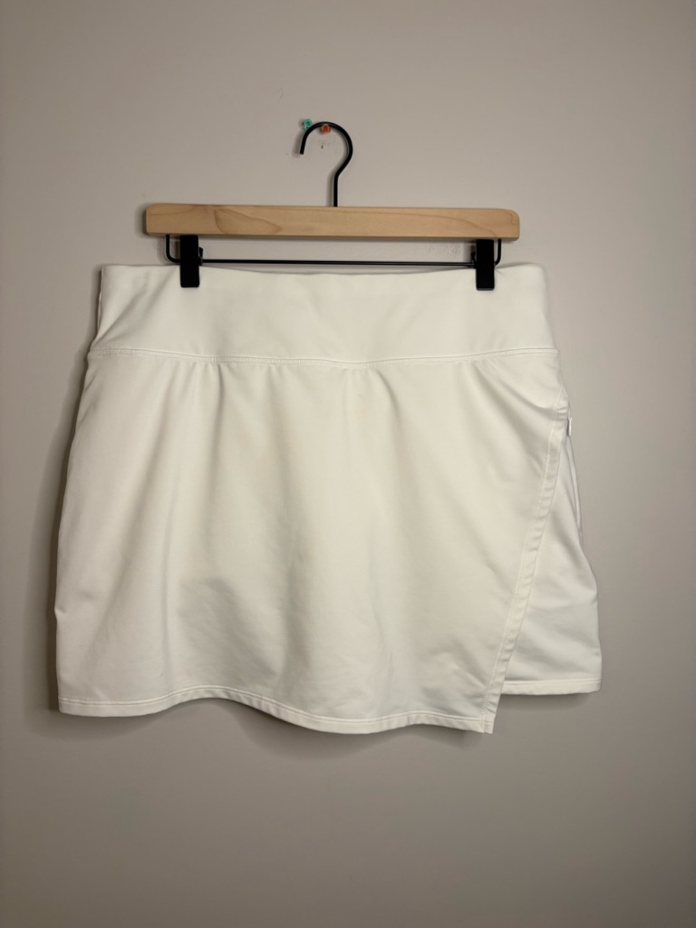 Women’s Athleta active skort size L